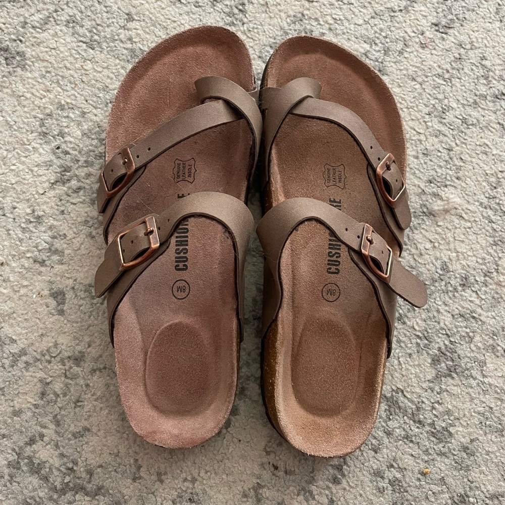 NWOT Cushionaire Sandals